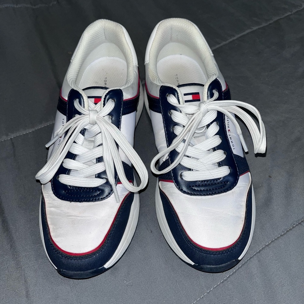 Tommy Hilfiger Women's White and Navy Sneakers
